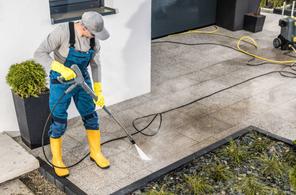 Best Sidewalk Pressure Washing  in Ashland, OR